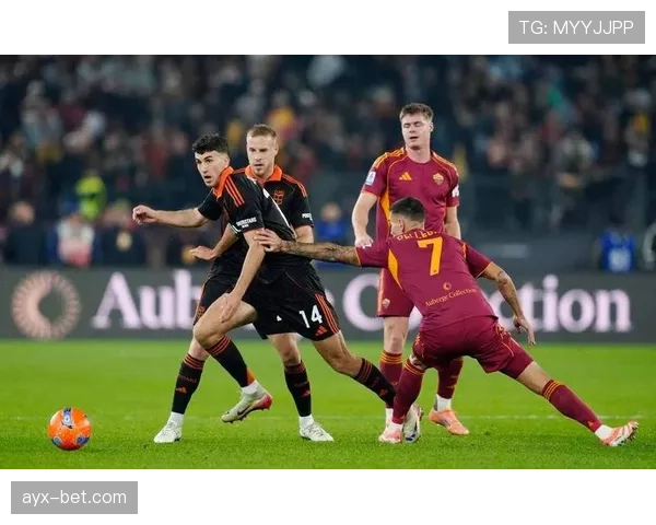 本赛季足球联赛排名揭晓，冠军争夺白热化，传统强队与黑马竞相闪耀