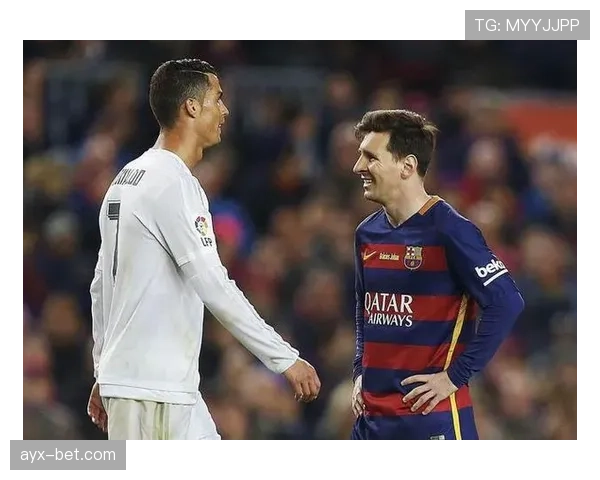 足球巨星技术大赏：梅西C罗状态回勇，独特技艺再引热议