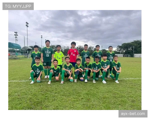 维罗纳青训营再出新星，未来足坛希望引关注