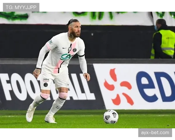 拉莫斯的后防组织与领导力解析